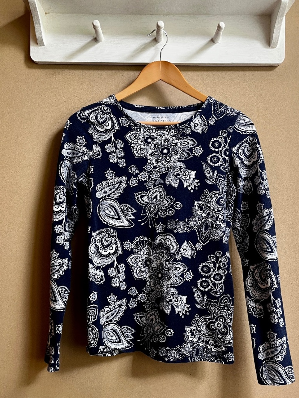 Talbots Navy Blue White Paisley Floral Long Sleeve Knit Top Size XS